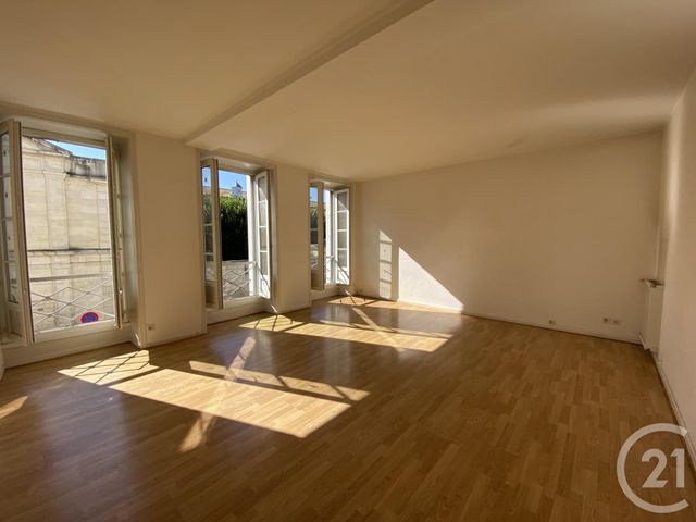 Appartement T4 à louer - 4 pièces - 95.76 m2 - ROCHEFORT - 17 - POITOU-CHARENTES - Century 21 Aunis Immo